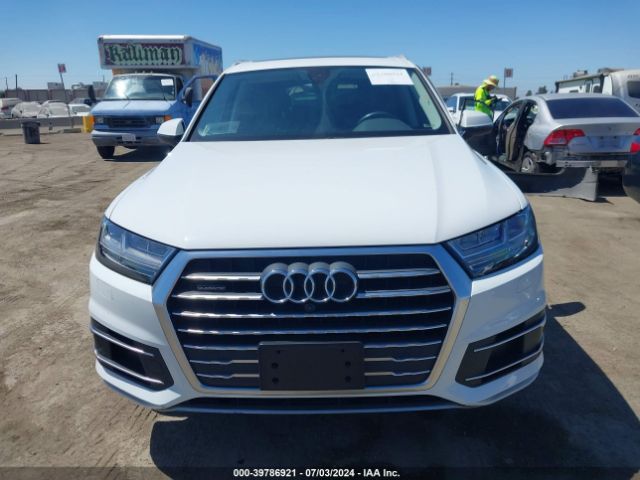 WA1AHAF71KD044697 Audi Q7 45 Premium
