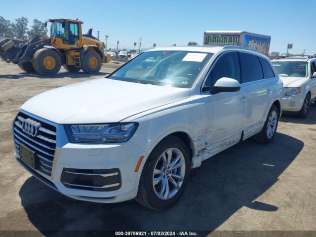 WA1AHAF71KD044697 Audi Q7 45 Premium