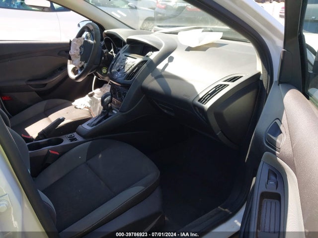 Ford FOCUS S 2014 1FADP3E27EL374240 Image 5