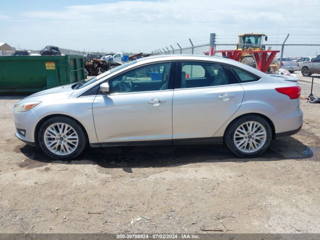 1FADP3J25GL221039 Ford Focus Titanium