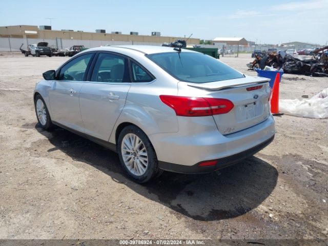 1FADP3J25GL221039 Ford Focus Titanium