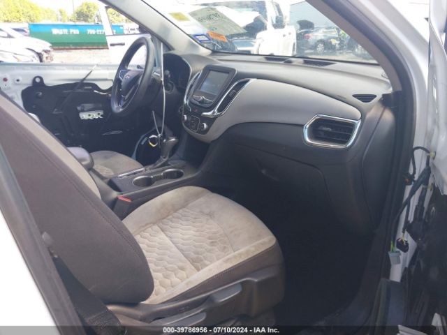 2GNAXHEV9J6111455 Chevrolet EQUINOX LS