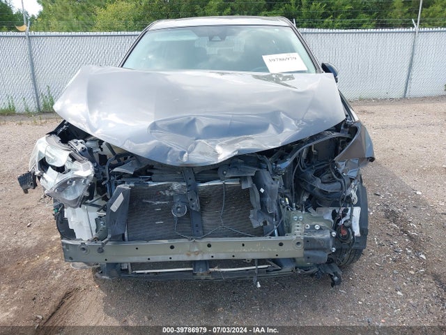 Toyota RAV4 LE 2018 2T3ZFREV4JW443862 Image 12