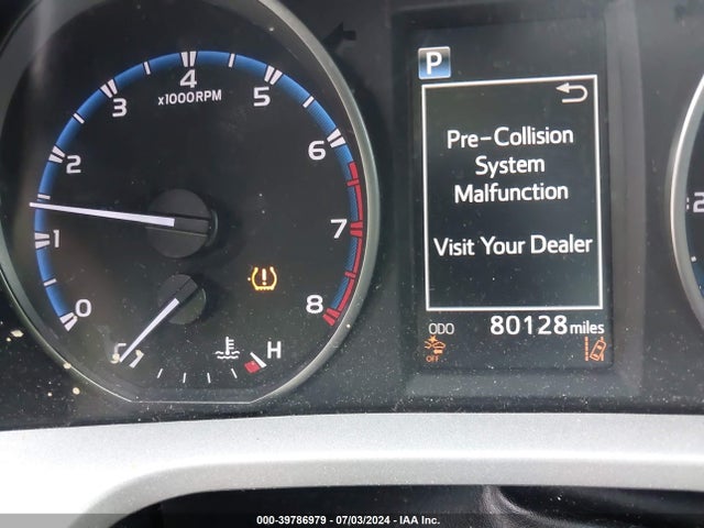 Toyota RAV4 LE 2018 2T3ZFREV4JW443862 Image 15