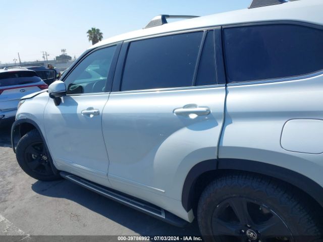 5TDZARAH6NS513660 Toyota Highlander Hybrid Le