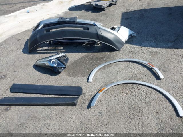 1GYKNBRS4JZ219495 Cadillac Xt5 Standard