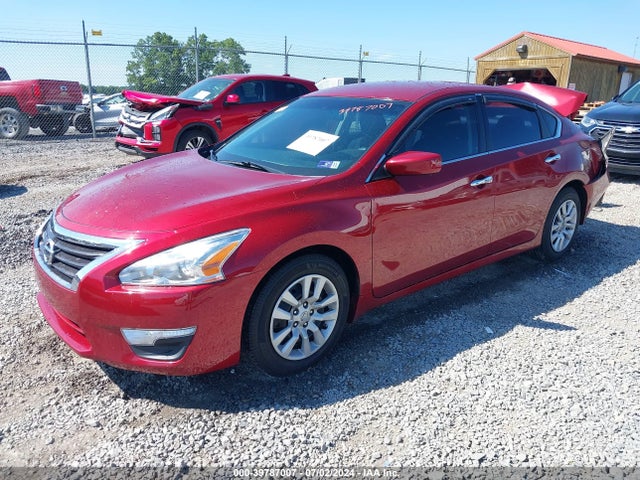 Nissan Altima 2.5 S 2015 1N4AL3AP0FC191876 Image 2