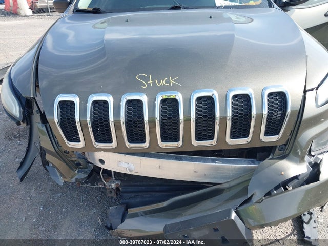1C4PJLAB3GW160233 Jeep Cherokee Sport