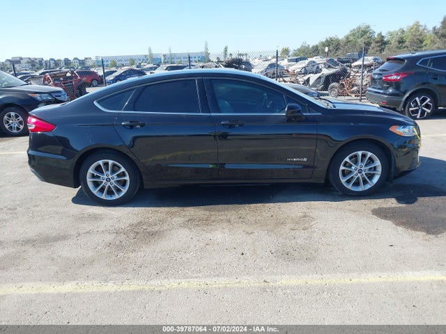 Ford Fusion Hybrid Se 2019 3FA6P0LU7KR134937 Image 13