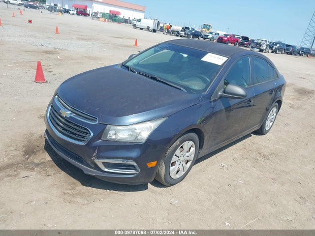 Chevrolet Cruze Ls Auto 2015 1G1PA5SH2F7294215 Image 2