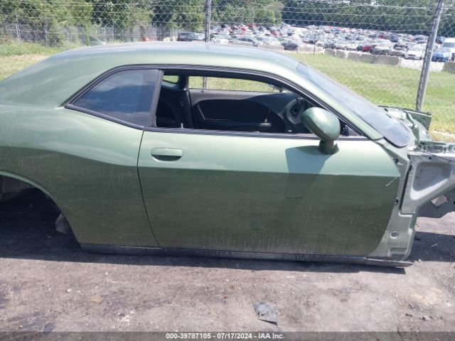 2C3CDZFJ2JH246703 Dodge Challenger R/t Scat Pack