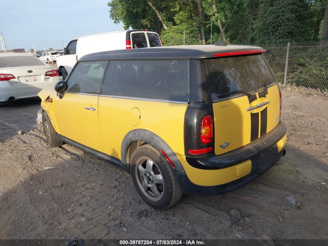 2009 MINI COOPER CLUBMAN WMWML33529TP98396 Photo 2