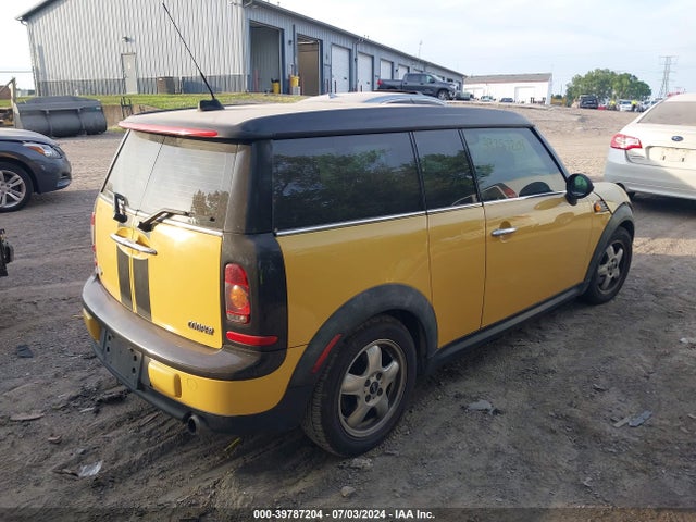 2009 MINI COOPER CLUBMAN WMWML33529TP98396 Photo 3