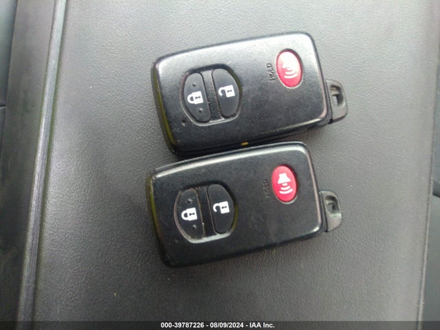Toyota Prius V Four 2015 JTDZN3EU2FJ028679 Image 11