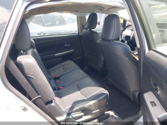 Toyota Prius V Four 2015 JTDZN3EU2FJ028679 Image 8
