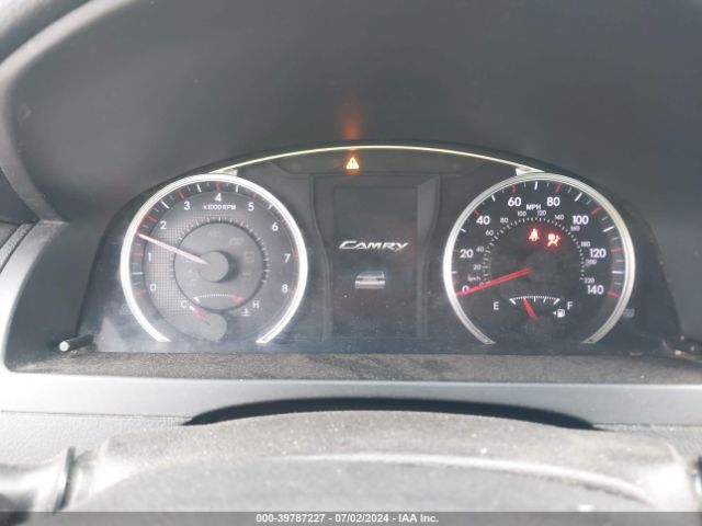 4T1BF1FK3GU532170 Toyota CAMRY SE
