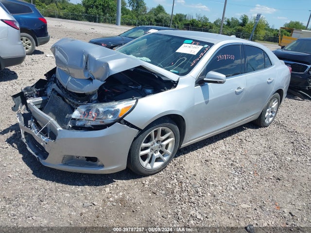 Chevrolet MALIBU 1LT 2015 1G11C5SL7FF222548 Image 2