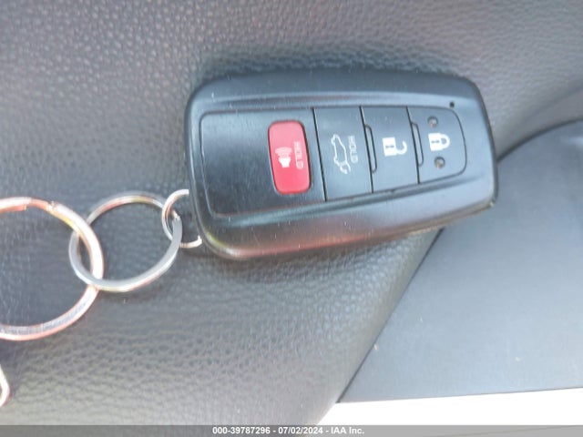 Toyota Rav4 Xle 2019 JTMP1RFV8KD029809 Image 11
