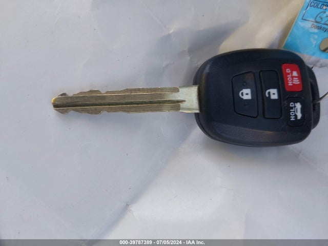 Toyota COROLLA LE 2018 2T1BURHEXJC003237 Image 11