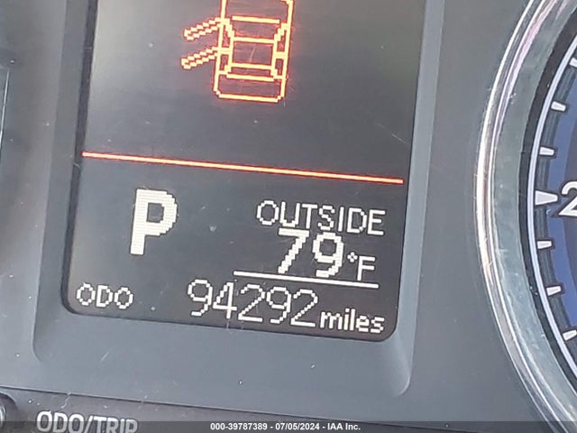 Toyota COROLLA LE 2018 2T1BURHEXJC003237 Image 15