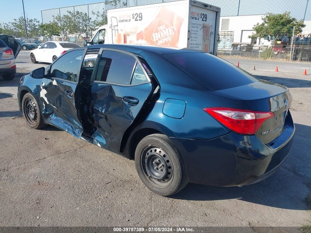 Toyota COROLLA LE 2018 2T1BURHEXJC003237 Image 3