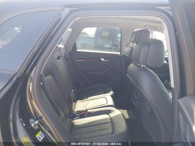 WA1ANAFY7J2090563 Audi Q5 2.0t Premium/2.0t Tech Premium