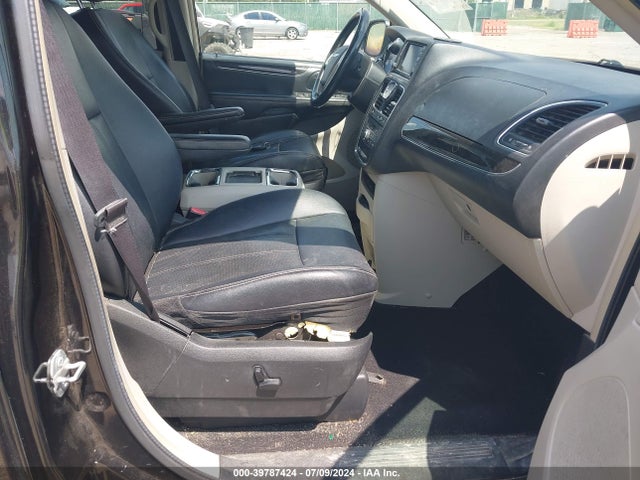 2C4RC1CG4FR506572 Chrysler Town & Country Touring-l