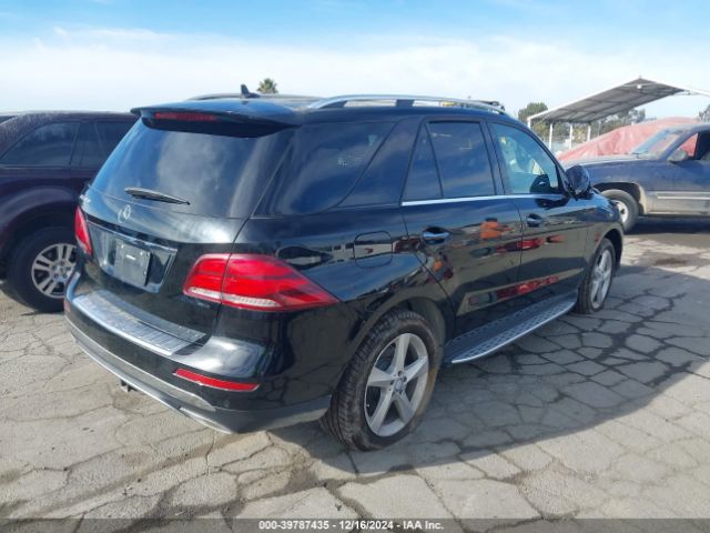 4JGDA5JB2HA895004 Mercedes-Benz GLE 350