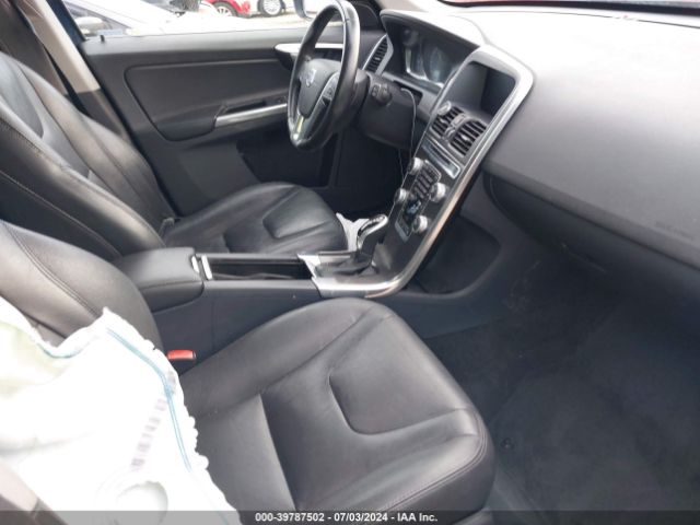 YV440MDK3F2727082 Volvo Xc60 T5 Premier