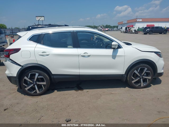 JN1BJ1CV4NW580363 Nissan Rogue Sport Sl Fwd Xtronic Cvt