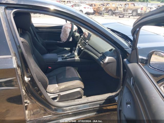 1HGCV1F17KA151162 Honda ACCORD LX
