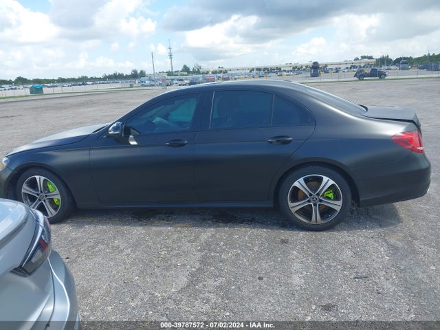 Mercedes-Benz E 350 2020 W1KZF8DB3LA841802 Image 13