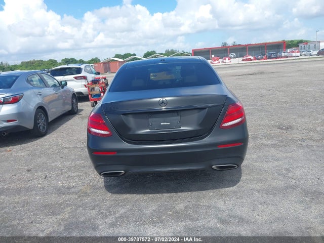Mercedes-Benz E 350 2020 W1KZF8DB3LA841802 Image 15