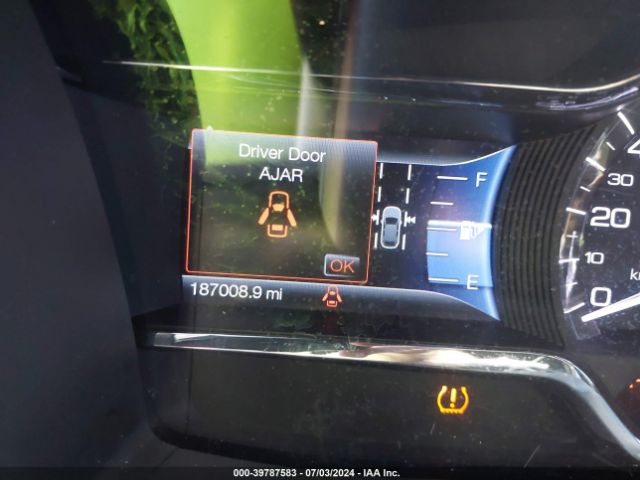 1LNHL9DK8FG600819 Lincoln MKS