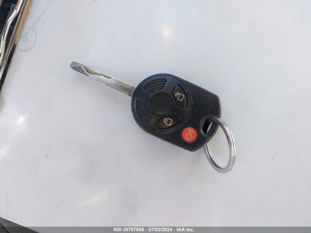 1FMCU0G7XFUB81822 Ford ESCAPE SE