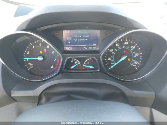 1FMCU0G7XFUB81822 Ford ESCAPE SE