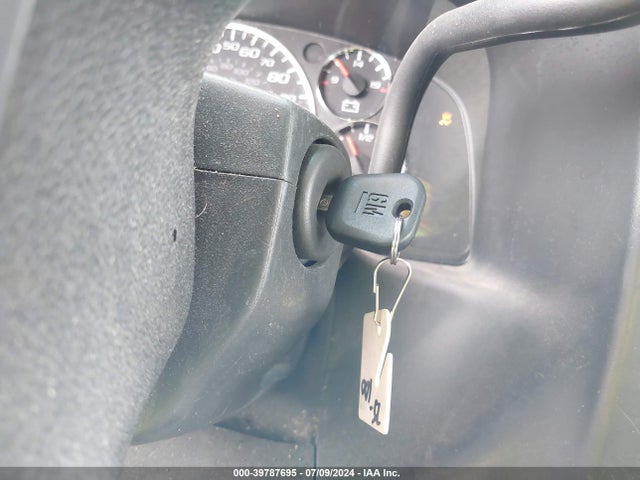 Chevrolet Express 2500 Work Van 2015 1GCWGFCF4F1129094 Image 11