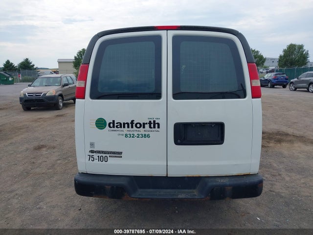 Chevrolet Express 2500 Work Van 2015 1GCWGFCF4F1129094 Image 16