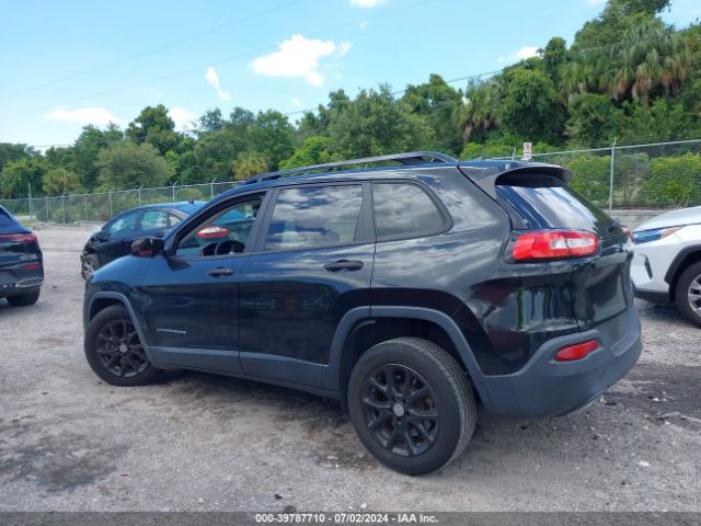 1C4PJLAS9GW288489 Jeep Cherokee Sport