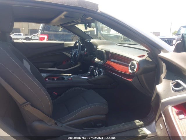 Chevrolet Camaro 1lt 2018 1G1FB3DS9J0162205 Image 5