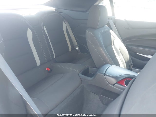 Chevrolet Camaro 1lt 2018 1G1FB3DS9J0162205 Image 8