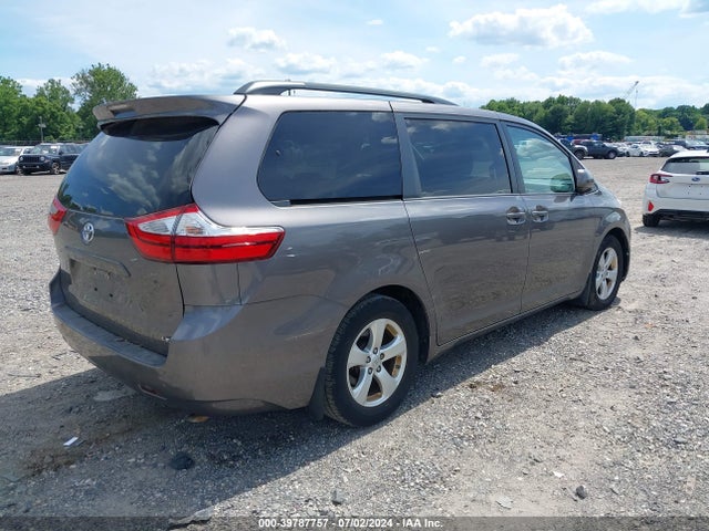 Toyota Sienna Le 8 Passenger 2015 5TDKK3DC4FS628366 Image 4