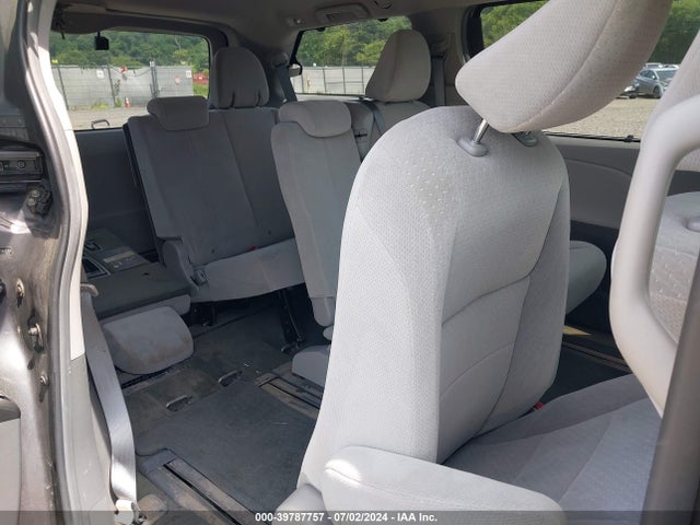Toyota Sienna Le 8 Passenger 2015 5TDKK3DC4FS628366 Image 8