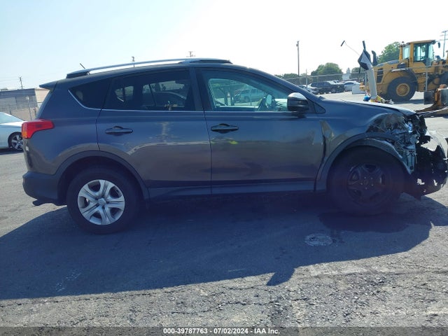 Toyota RAV4 LE 2015 2T3ZFREVXFW204663 Image 13