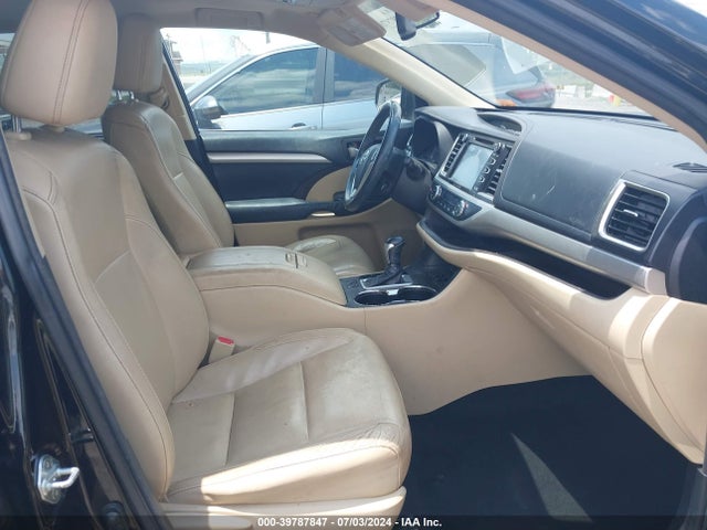 Toyota Highlander Xle V6 2016 5TDJKRFH7GS234949 Image 5
