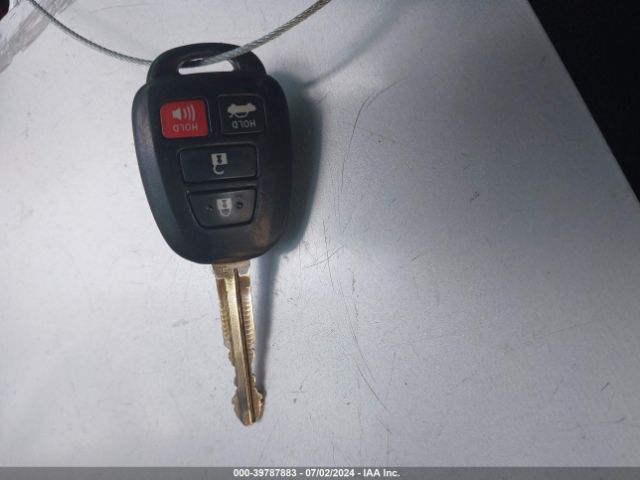 4T1BF1FK7HU384171 Toyota CAMRY SE