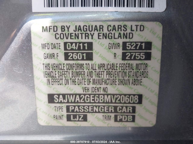 2011 JAGUAR XJ SAJWA2GE6BMV20608 Photo 8