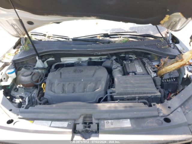 3VV2B7AX9JM149238 Volkswagen Tiguan 2.0t Se/2.0t Sel