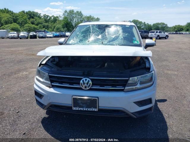3VV2B7AX9JM149238 Volkswagen Tiguan 2.0t Se/2.0t Sel