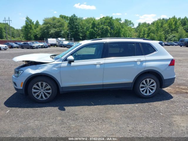 3VV2B7AX9JM149238 Volkswagen Tiguan 2.0t Se/2.0t Sel
